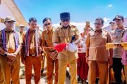 Bupati Morut resmikan Pustu dan gedung SDN BimorJaya