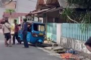 Akibat hilang kendali, sopir bajaj tewas dalam kecelakaan di Palmerah