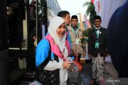 Kemenhaj Sumbar berangkatkan calon haji termuda berusia 15 tahun