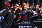 Pembalap Indonesia Kiandra Ramadhipa menangi balapan kedua MotoGP Rookies Cup Jerez