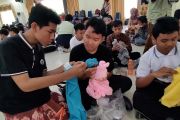 SLB Negeri Semarang asah kreativitas siswa dengan pelatihan seni kria