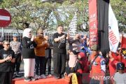 Pemkot Makassar bersama buruh kemas peringati May Day dengan cara baru