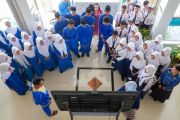 BPMP Kepri perkenalkan manfaat papan interaktif digital pada peringatan Hardiknas