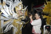 Semarang Night Carnival 2026 diwarnai hujan deras