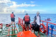 SAR evakuasi penumpang KLM Cajoma setelah menangkap sinyal marabahaya