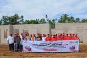 PT Semen Padang dan Yayasan Buddha Tzu Chilatih 20 tukang pemasangan Sepablock