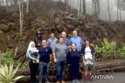 Gemolog Australia-Prancis teliti berlian dan Geopark Meratus di Kalsel