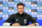 Brighton perpanjang kontrak pelatih Fabian Huerzeler hingga 2029