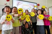 Menengok keceriaan anak-anak merayakan Hari Senyum Sedunia di China