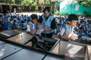 Edukasi pengelolaan sampah sejak dini di sekolah