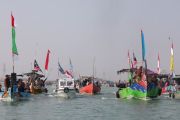 Ratusan kapal nelayan meriahkan Sedekah Laut Tambaklorok Semarang
