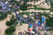 Diterjang luapan Kali Wanggu, ratusan rumah di Kendari terendam banjir
