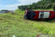 Nahas! Bus Halmahera kecelakaan di Tol JMKT, empat orang meninggal