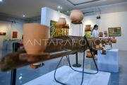 Pameran seni rupa Arek Lungga
