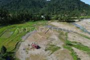 Warga perbaiki lahan pertanian secara mandiri di Padang Pariaman