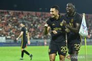 Persib Bandung dan Borneo FC bersaing ketat di puncak klasemen Super League