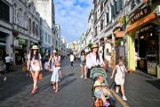 Menelusuri destinasi wisata Kawasan Tua Qilou di Haikou