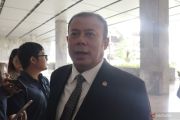 DPR minta pemerintah angkat guru honorer jadi PNS secara bertahap