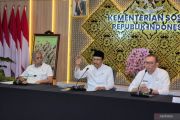 Mensos membebastugaskan dua pejabat terkait pengadaan Sekolah Rakyat