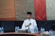 Anggota DPRD Jember merokok saat rapat minta maaf