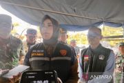 Pemkot salurkan bantuan pangan untuk 1.693 korban banjir di Kendari