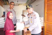 Polres Parigi Moutong serahkan bantuan beras untuk 180 warga Sidole Timur