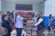 KPU Papua Pegunungan beri bantuan sosial ke pengungsi di Wamena pascaperang suku