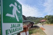 Rambu jalur evakuasi banjir bandang di Agam
