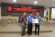 Konjen Jepang paparkan keunikan budaya kerja warganya di FISIP Unej