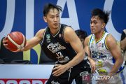 Reggie Mononimbar pertama kalinya lawan Pelita Jaya di "playoff" IBL