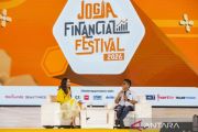 Ketua Komisi XI: Penurunan rupiah tak separah 1998