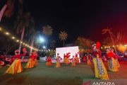 Menyeruput kopi sambil merajut tradisi Sumatera di kafe Padang