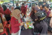 Bulog Tanjungpinang gelontorkan satu ton beras SPHP di pasar murah