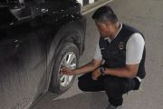 Dishub Kendari gembosi ban kendaraan parkir liar di Eks MTQ