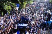 Ratusan ribu pendukung Persib Bandung rayakan juara Super League