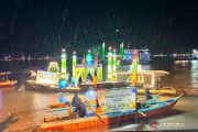 Belasan Perahu Hias Ramaikan Takbiran Idul Adha di Sungai Kayan