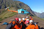 TNGR: Pendaki cedera dievakuasi menggunakan helikopter
