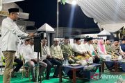 Masyarakat terhibur menikmati pawai takbiran di Kota Rengat
