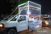 Puluhan mobil hias semarakkan malam pawai takbir Idul Adha di Kapuas