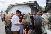 Gubernur Jateng salurkan sapi kurban 906 kg ke warga huntara Tegal