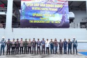 Jalankan misi satgas Trisila, KRI Teluk Kupang sandar di Banjarmasin