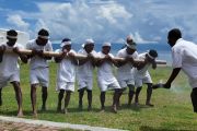 Bambu Gila dari Maluku, saat bambu digerakkan kekuatan tak kasat mata