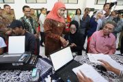 Gubernur Jawa Timur tinjau SPMB
