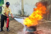 Cegah Risiko Sejak Dini, PLN UPP KLT 3 Latih Pegawai Tanggap Darurat Kebakaran