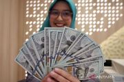 Rupiah Kamis pagi dibuka melemah 28,05 poin