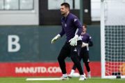 Manchester United resmi perpanjang kontrak kiper senior Tom Heaton