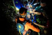 Basarnas Palangka Raya evakuasi dua pemuda hilang di hutan Bagugus