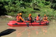 Perempuan lansia hilang terseret arus Sungai Kajuara Bone