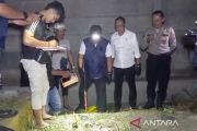 Polisi olah TKP kasus dugaan pembunuhan bidan di Situbondo