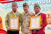 Bupati Kapuas terima penghargaan dan medali kehormatan dari Gerdayak Indonesia